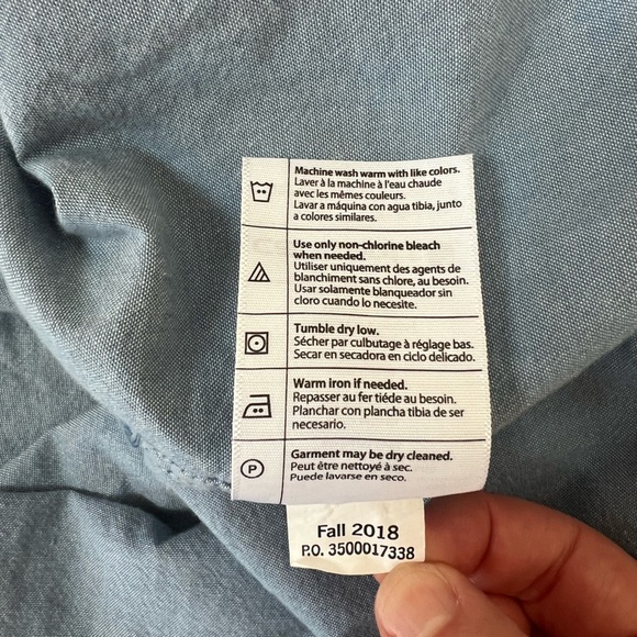 Carhartt 100% Cotton Long Sleeved Button Down Blue Chambray Shirt, size 3XL - Picture 8 of 9